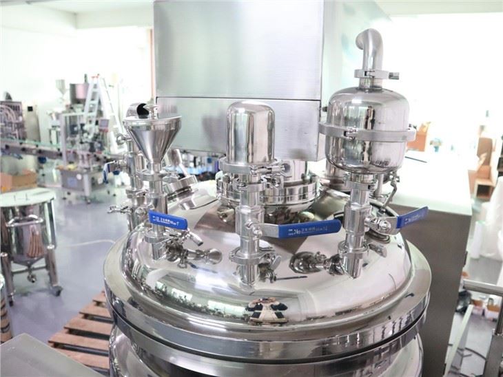 cosmetic making machine